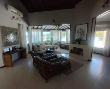 Fazenda / Sítio / Chácara com 4 Quartos à venda, 504m² no Serra dos Lagos (Jordanésia), Cajamar