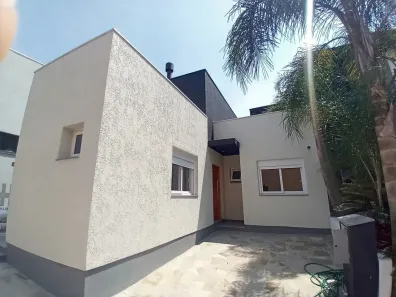 Casa de Condomínio com 3 Quartos à venda, 107m² no Hípica, Porto Alegre