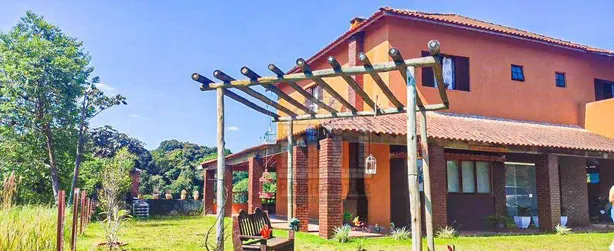 Sobrado com 5 Quartos à venda, 250m² no Loteamento Chacaras Embu-Guacu, Embu-Guaçu