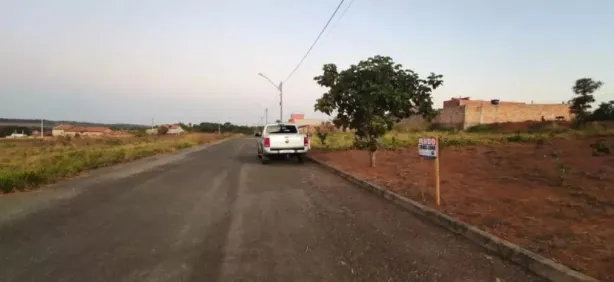 Terreno / Lote / Condomínio à venda, 300m² no portal das aguas, Hidrolândia