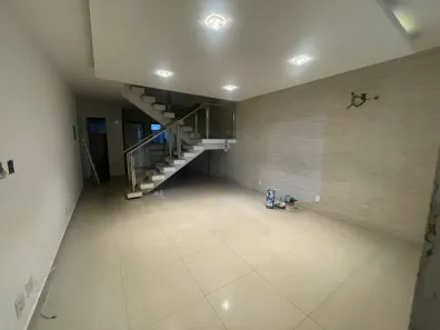 Casa com 2 Quartos para alugar, 90m² no Parque Residencial Guadalajara, Nova Iguaçu
