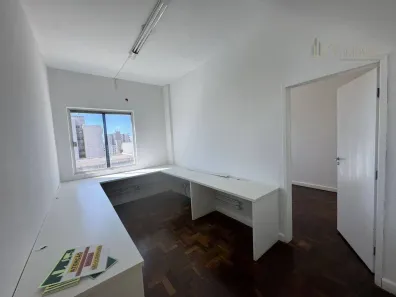 Andar / Laje corporativa para alugar, 200m² no Centro, Londrina