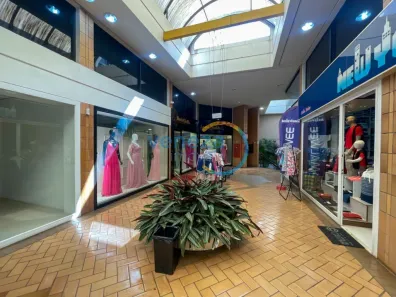 Prédio Inteiro à venda, 1772m² no Centro, Londrina