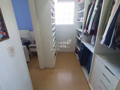 Sobrado com 3 Quartos à venda, 215m² no Vila Nova, Joinville