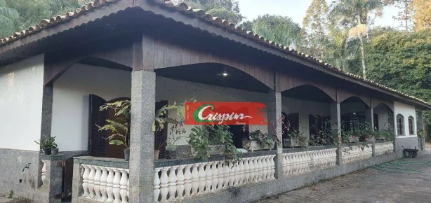Fazenda / Sítio / Chácara com 4 Quartos à venda, 404m² no Chácaras Copaco, Arujá