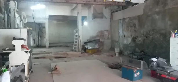 Galpão / Depósito / Armazém para alugar, 100m² no Copacabana, Rio de Janeiro