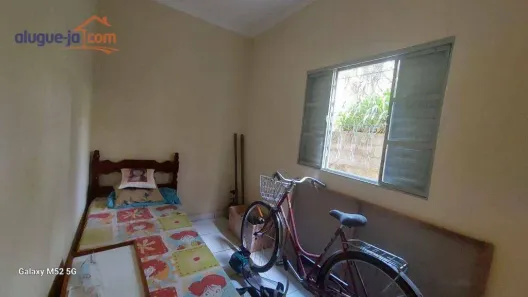 Fazenda / Sítio / Chácara com 3 Quartos para alugar, 110m² no Chácara Itamarati, Caçapava