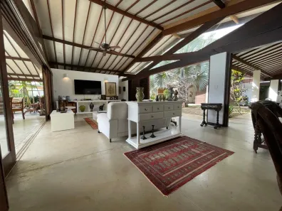 Casa de Condomínio com 5 Quartos à venda, 390m² no Interlagos (Abrantes), Camaçari
