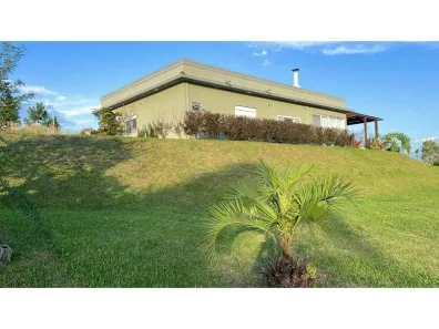Casa de Condomínio com 3 Quartos à venda, 196m² no Loteamento Bosque Merhy, Quatro Barras