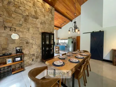 Casa de Condomínio com 3 Quartos à venda, 1900m² no , Areal