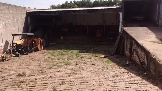 Galpão / Depósito / Armazém à venda, 250m² no Jardim Galetto, Itatiba
