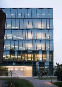 Prédio Inteiro à venda, 2660m² no Centro Cívico, Curitiba