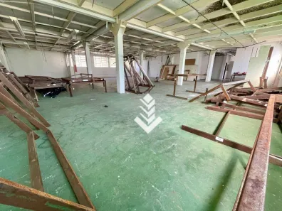 Prédio Inteiro para alugar, 650m² no Catarcione, Nova Friburgo