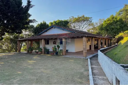 Fazenda / Sítio / Chácara com 3 Quartos à venda, 20000m² no Usina, Atibaia