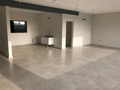 Galpão / Depósito / Armazém com 3 Quartos para alugar, 650m² no Água Quente, Taubaté