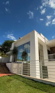 Casa de Condomínio com 4 Quartos para venda ou aluguel, 440m² no Retiro dos Lagos, Governador Valadares