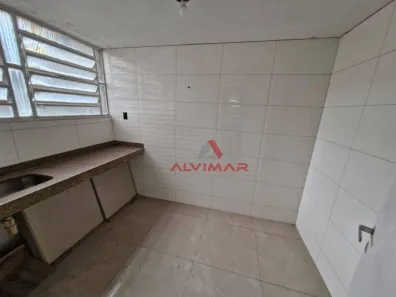 Loja / Salão / Ponto Comercial à venda, 180m² no Aterrado, Volta Redonda