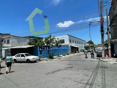 Prédio Inteiro para alugar, 895m² no Cabral, Nilópolis