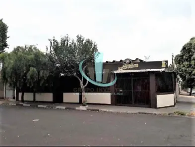 Loja / Salão / Ponto Comercial à venda, 204m² no Vila Santa Maria (Vila Xavier), Araraquara