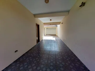 Sobrado com 4 Quartos à venda, 205m² no Centro, Ibiporã
