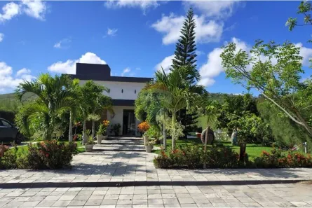 Fazenda / Sítio / Chácara com 6 Quartos à venda, 300m² no Prado, Gravatá