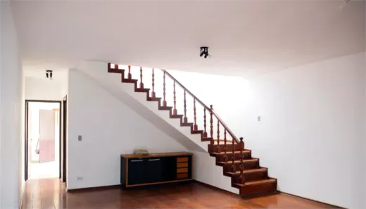 Casa com 4 Quartos à venda, 245m² no Vila Gumercindo, São Paulo