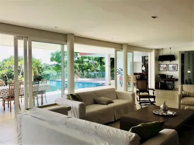 Casa com 4 Quartos para alugar, 1500m² no Nova Fazendinha, Carapicuíba