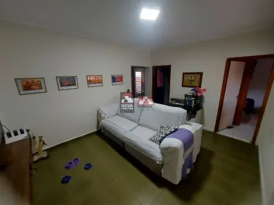 Loja / Salão / Ponto Comercial com 3 Quartos à venda, 242m² no Parque Jaraguá, Taubaté