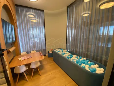 Apartamento com 2 Quartos para alugar, 79m² no Centro, Navegantes