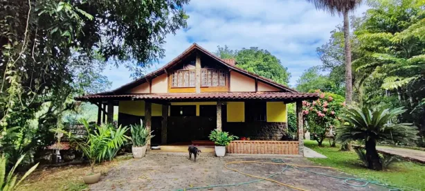 Fazenda / Sítio / Chácara com 5 Quartos à venda, 13800m² no Centro, Cachoeiras de Macacu