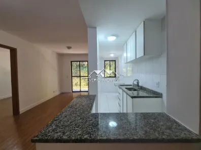 Apartamento com 2 Quartos à venda, 61m² no Samambaia, Petrópolis