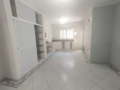 Casa com 3 Quartos para alugar, 140m² no Parque São Jorge, Campinas