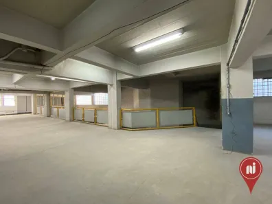 Loja / Salão / Ponto Comercial à venda, 760m² no , Betim