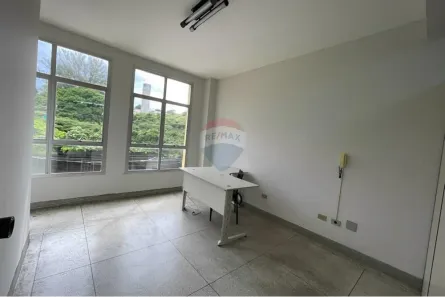 Loja / Salão / Ponto Comercial para alugar, 48m² no Jardim América, Bragança Paulista
