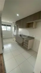 Apartamento com 3 Quartos para venda ou aluguel, 76m² no Jardim Tupanci, Barueri