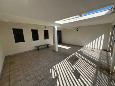 Sobrado com 4 Quartos à venda, 180m² no Conjunto Residencial São Francisco, Taubaté
