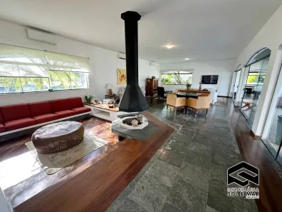 Casa de Condomínio com 6 Quartos para alugar, 600m² no Jardim Acapulco, Guarujá