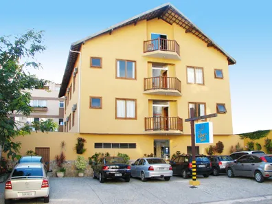 Hotel / Motel / Pousada com 20 Quartos à venda, 1000m² no Algodoal, Cabo Frio