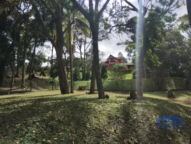 Fazenda / Sítio / Chácara com 4 Quartos à venda, 5500m² no Centro, Mairinque
