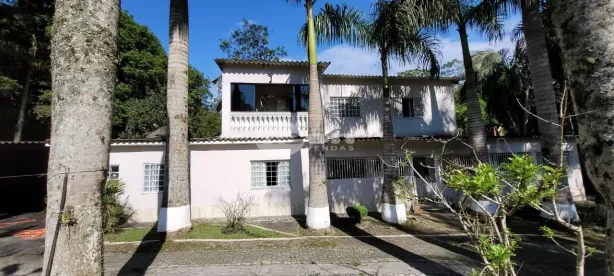 Fazenda / Sítio / Chácara com 3 Quartos à venda, 120m² no Curucutu, São Bernardo do Campo