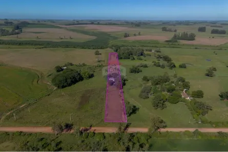 Fazenda / Sítio / Chácara com 2 Quartos à venda, 80m² no Boca do Monte, Santa Maria