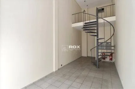 Loja / Salão / Ponto Comercial à venda, 36m² no Centro, Curitiba
