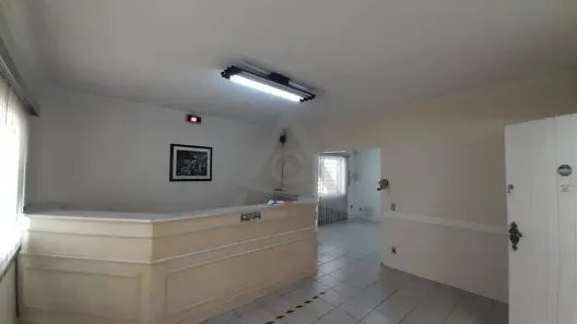 Prédio Inteiro com 3 Quartos para venda ou aluguel, 257m² no Vila Itapura, Campinas
