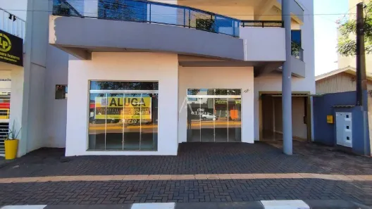 Conjunto Comercial / Sala para alugar, 200m² no Jardim Porto Alegre, Toledo