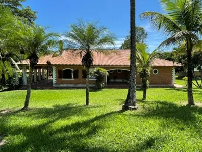Fazenda / Sítio / Chácara com 3 Quartos à venda, 441m² no Centro, Águas de São Pedro