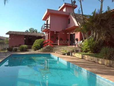 Fazenda / Sítio / Chácara com 3 Quartos para alugar, 700m² no Água Espraiada (Caucaia do Alto), Cotia