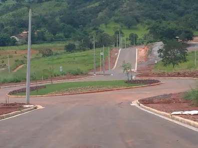 Terreno / Lote / Condomínio à venda, 1400m² no Centro, Pedro Leopoldo