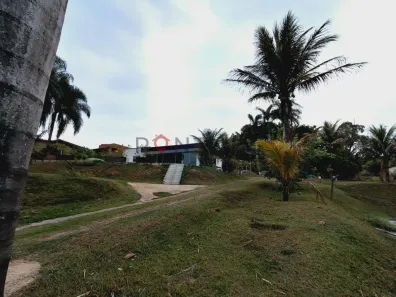 Fazenda / Sítio / Chácara com 3 Quartos para alugar, 5000m² no Parque Serra Dourada, Marília