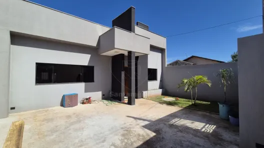 Casa com 2 Quartos para alugar, 192m² no Califórnia, Londrina