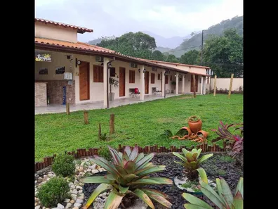 Hotel / Motel / Pousada com 12 Quartos à venda, 1870m² no Caneca Fina, Guapimirim